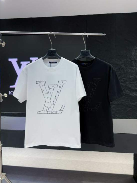 Picture of Louis Vuitton T Shirts Short _SKULVS-XLkctr2347394